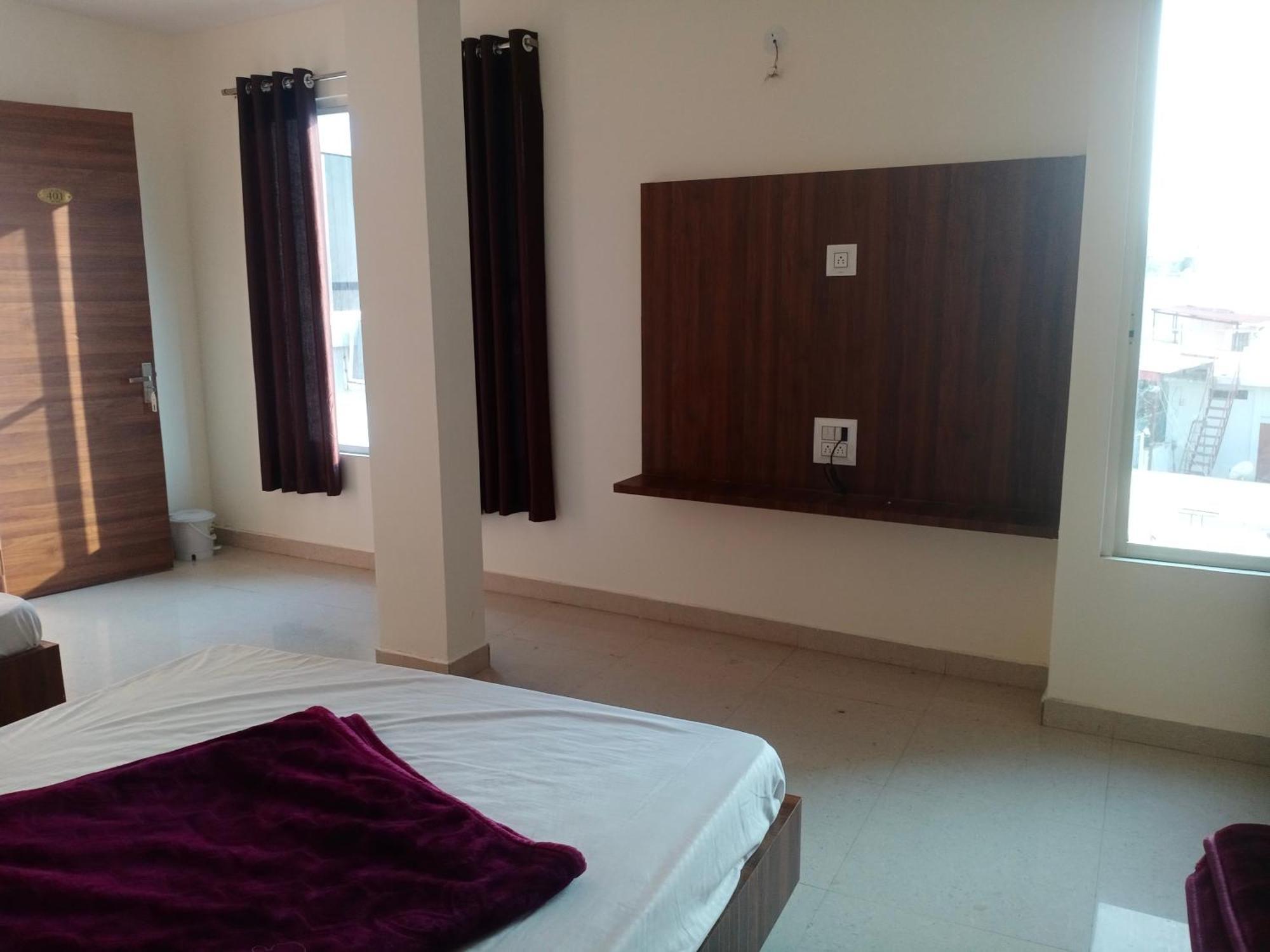 Hotel Soham Palace Ujjain Exterior photo